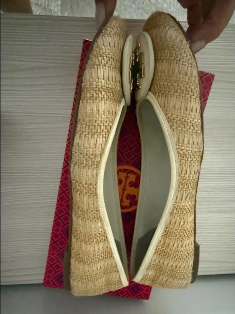 Tory Burch Flats: CHELSEA BALLET-PRINT HAIRCALF/GROSGRAIN Raffia